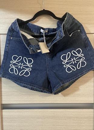 Джинсові шорти loewe