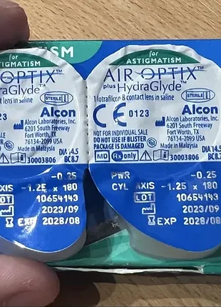 Лінзи air optix plus hydraglyde for astigmatism 2