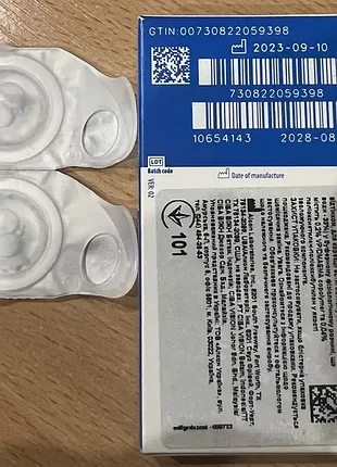 Лінзи air optix plus hydraglyde for astigmatism 3
