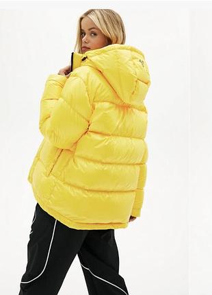 Оригінал aritzia tna the super puff high gloss sun valley | s