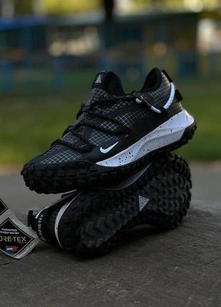 Nike acg mounth