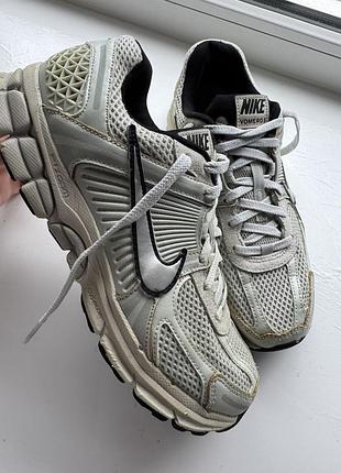 Кросівки nike zoom vomero 5, унісекс