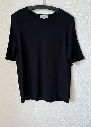Чорна жіноча трикотажна футболка з віскози h&m