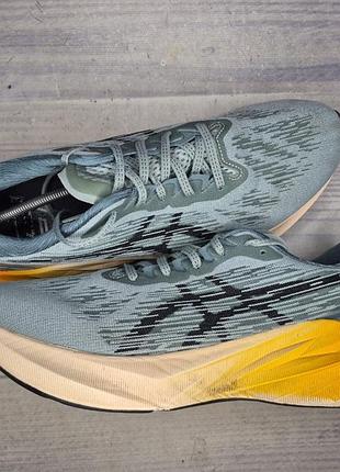 Кроссовки asics novablast 3 le