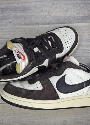 Кроссовки nike terminator low