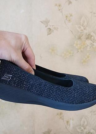 Сліпони skechers на стопу 26,5 см сток