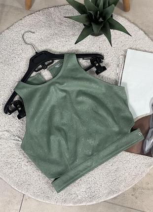 Топ від guess
