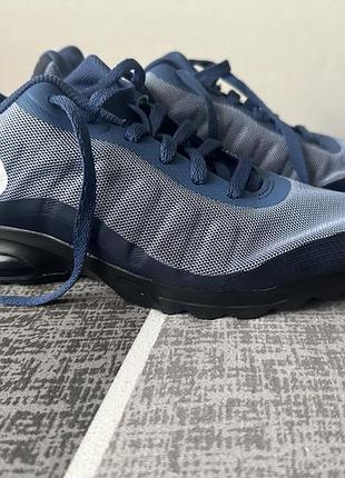 Кросівки nike air max invigor 43