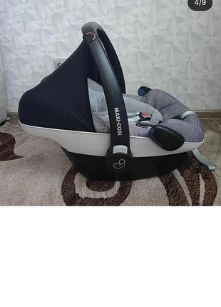 Автокрісло maxi cosi