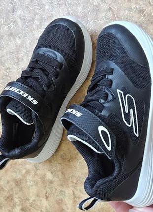 Кросівки skechers