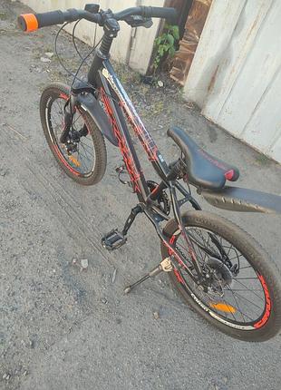 Продам дитячий велисопед.велисопед crank corso.в  дуже хорошому стані. все працює.7 передач.радіус колес 20.київ