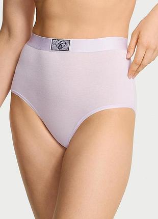 Жіночі трусики victoria's secret (2579948179542) logo cotton heart shine patch modern brief s бузкові