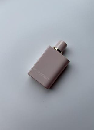 Парфумерний еліксир burberry her elixir de parfum