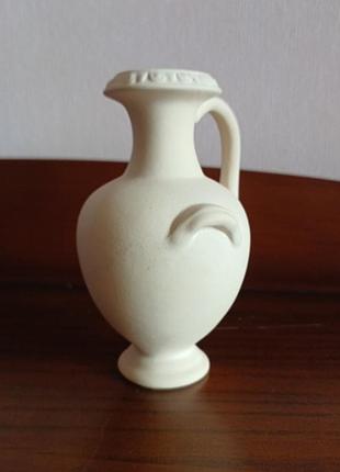 Керамическая амфора 2
