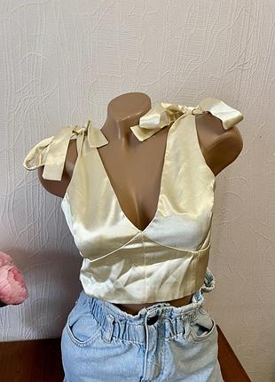 Сатиновий топ nasty gal