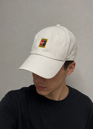 Кепка від бренду nike court heritage 86