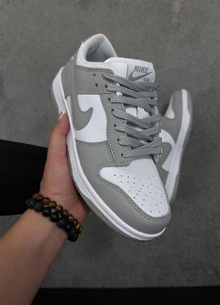 Жіночі кросівки nike sb dunk low grey