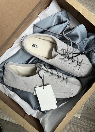 Жіночі шкіряні кросівки дербі zara
