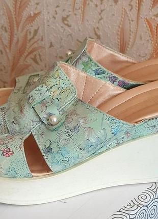 Шлепанцы босоножки кожаные на платформе р-р 36-37 r&amp;y