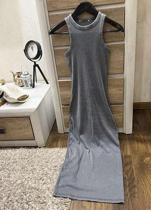 Сукня від бренду zara