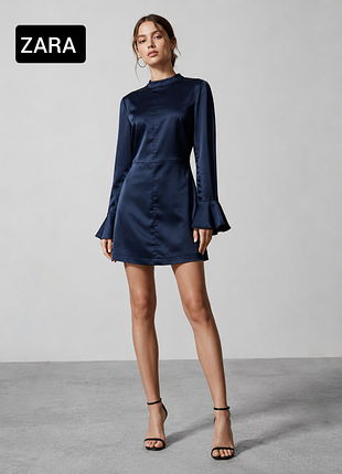 Платье женское мини синяя атласная с открытой спиной от бренда zara m