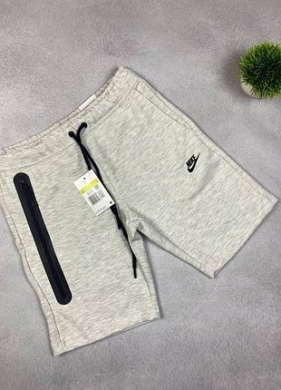 Шорти nike tech fleece