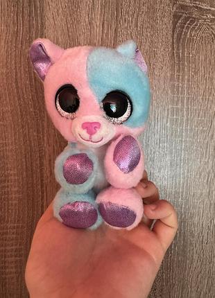 Це м'яка іграшка zuru coco surprise (модель mitzy).