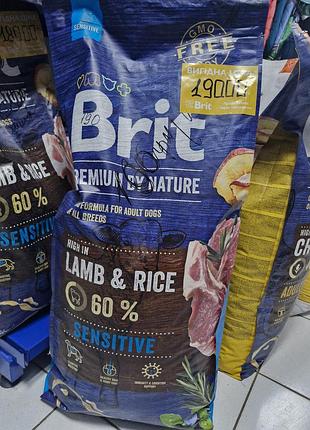 Сухий корм brit premium by nature sensitive lamb & rice для дорослих собак усіх порід із чутливим травленням.