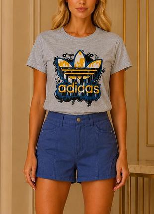Сіра футболка адідас adidas