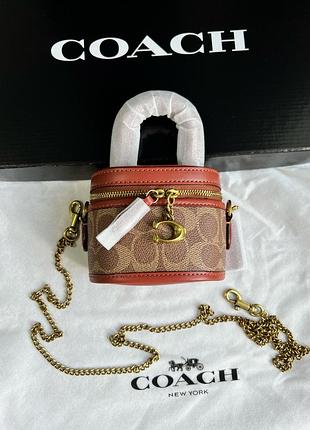 Coach (обычная брендированная коробка)