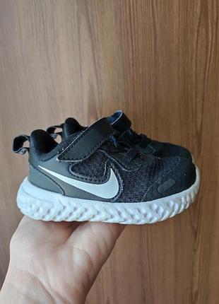 Кроссовки детские nike размер 19