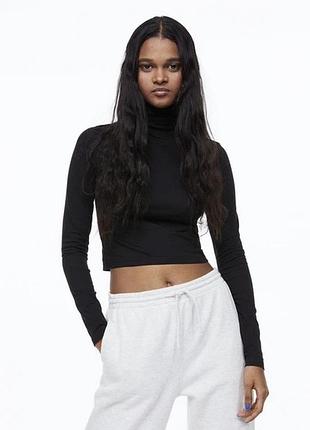 Гольф-водолазка укорочена h&m divided чорний