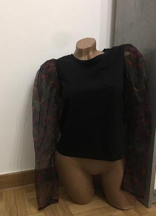 Чорна блуза з об'ємними рукавами і маленьким кишенею на грудях2 фото
