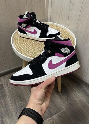 Жіночі кросівки air jordan 40р.