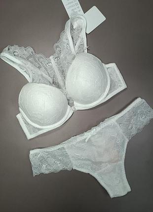 Комплект женского нижнего белья 85в-xl