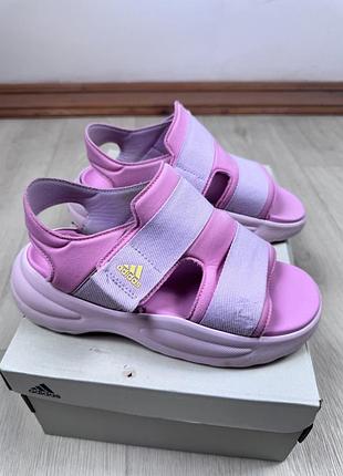 Босоніжки adidas оригінал