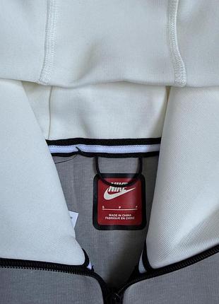 Зип-худи серое рефлектив nike tech flecce 5