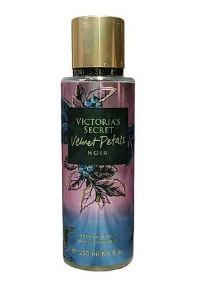 Парфюмированный спрей для тела victoria`s secret velvet petals noir 250 мл