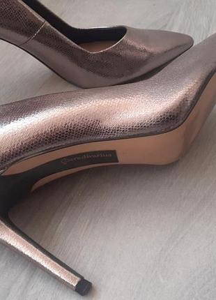Туфлі 39 stradivarius