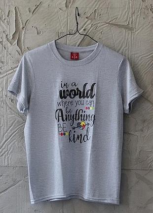 Футболка женская in a world grey