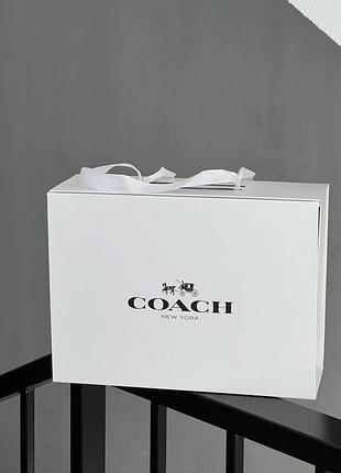 Магнітна коробка coach