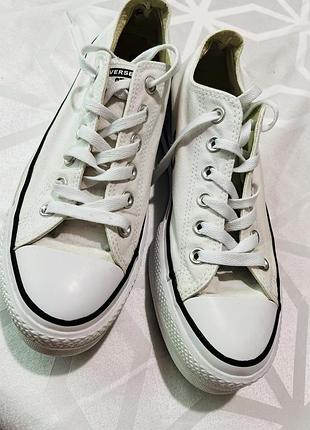 Білі кеди converse