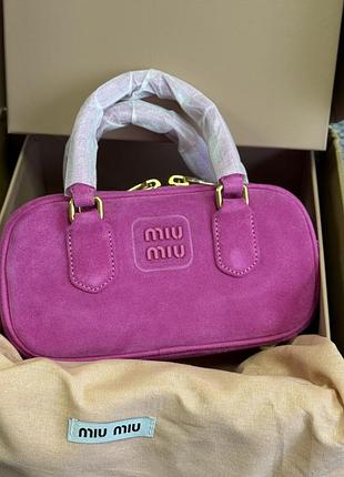 Miu розовая (потрескавшаяся резина)