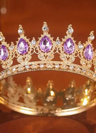 Золота корона на торт з червоними камінчиками. 12.5 см діаметр висота 5,5