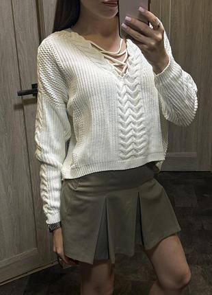 Білий светр guess