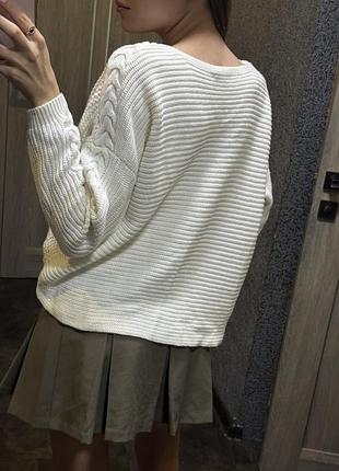 Білий светр guess 4