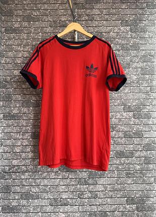 Чоловіча футболка adidas три полоски