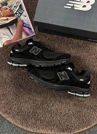 New balance 2002r black