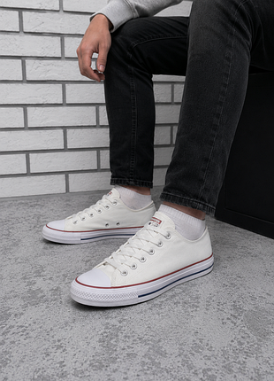Классические белые кеды от бренда converse all star