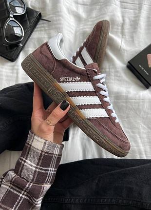 Стильні жіночі кросівки adidas spezial brown white